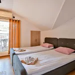 Pensionat The Waterfall - Free Parking