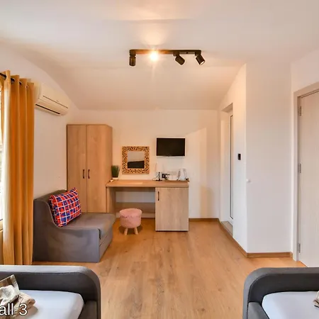 The Waterfall - Free Parking Balchik