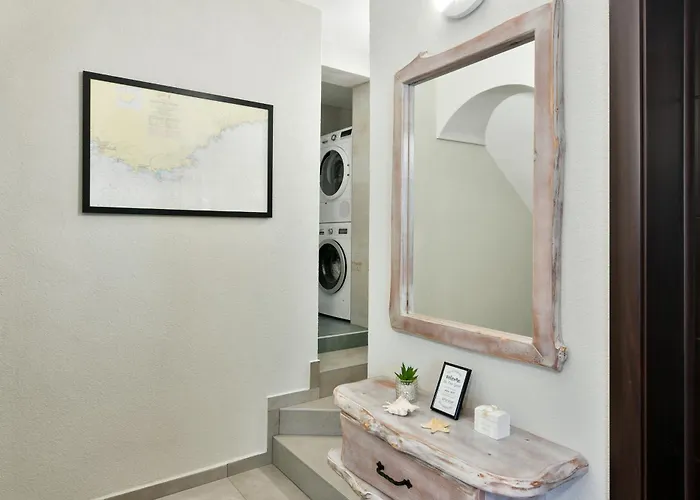 The Waterfall Free Parking