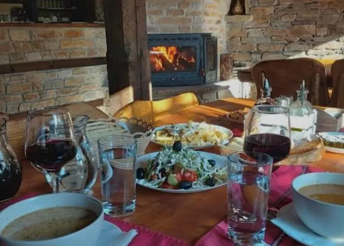 Гостьовий будинок The Waterfall Free Parking